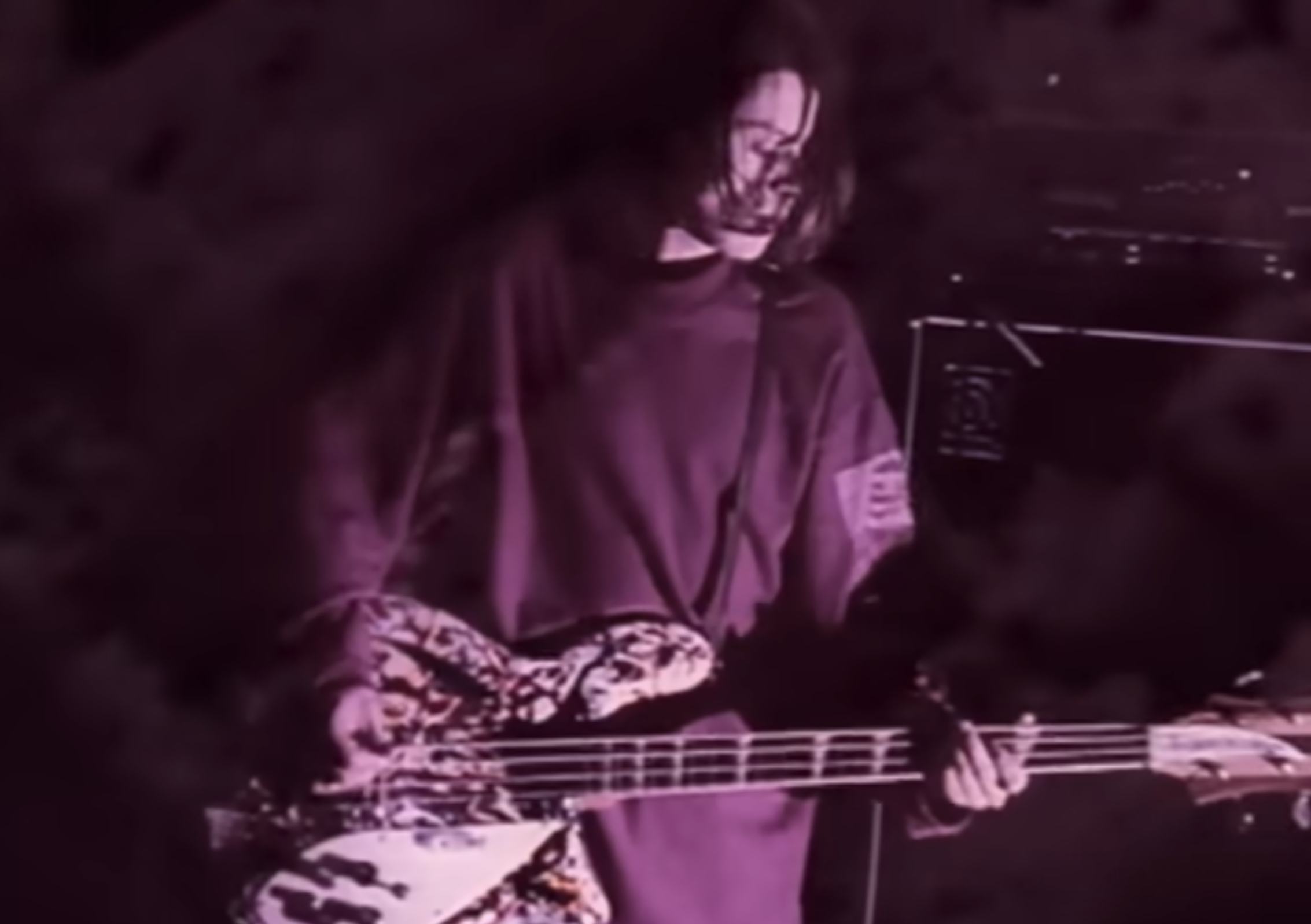 Mani in the "I Wanna be Adored" video